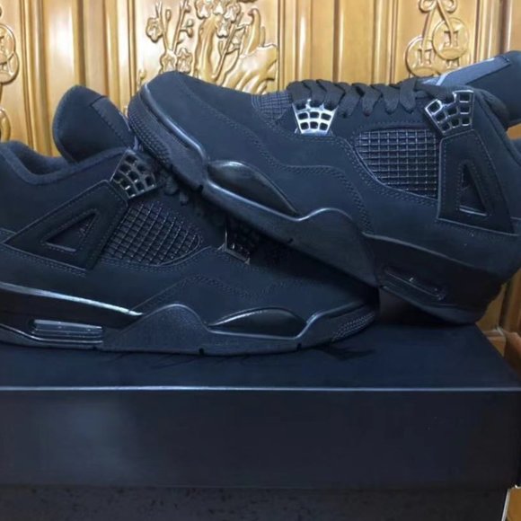 Air Jordan 4 Black Cat - Picture 3 of 6